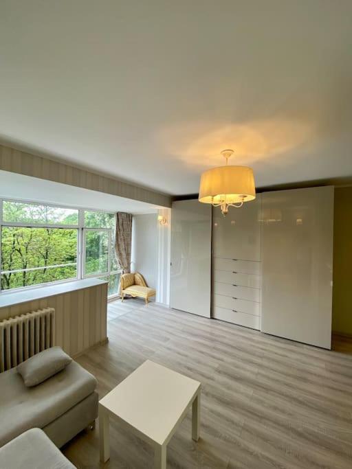 Downtown Studio - Ultra Central With Park View Bukurešť Exteriér fotografie